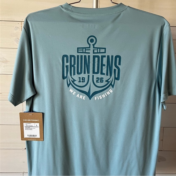 Men's Grundens Logo Anchor SS Tech Tee - Picture 4 of 5